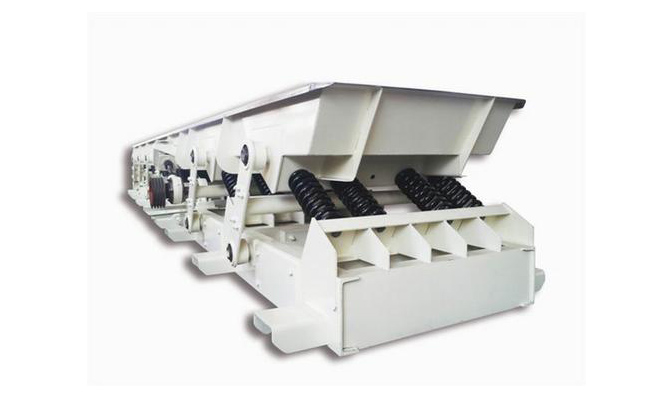 SCG耐高溫振動(dòng)輸送機(jī)現(xiàn)場