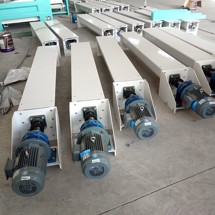 U型螺旋輸送機(jī)的輸送效率跟螺旋葉片的螺距、直徑有關(guān)